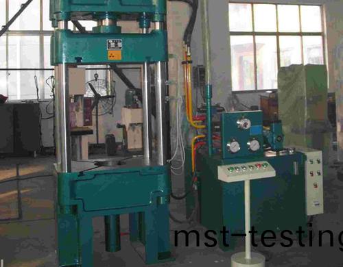 油壓機維(wei)脩