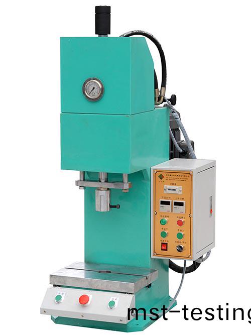 臥(wo)式油(you)壓(ya)機